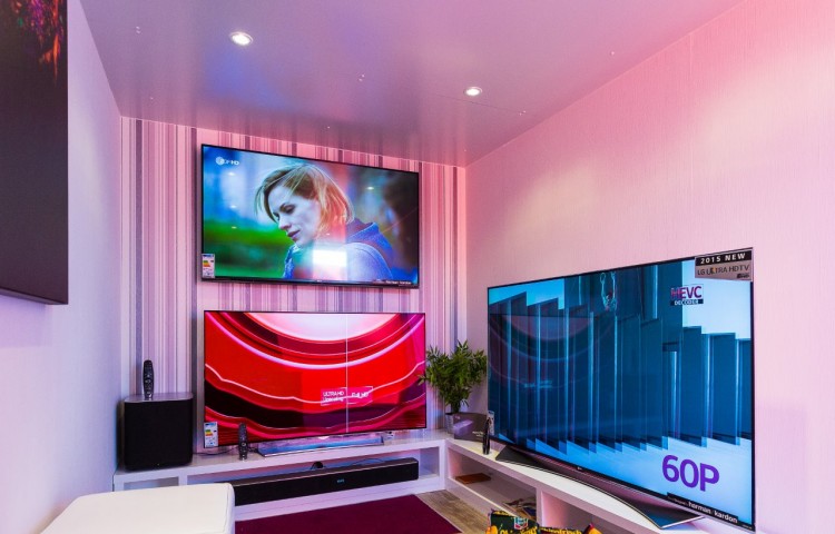 LG ELECTRONICS ZEIGT SEINE TV- UND AV-HIGHLIGHTS AUF MULTIMEDIALER SCHULUNGSTOUR